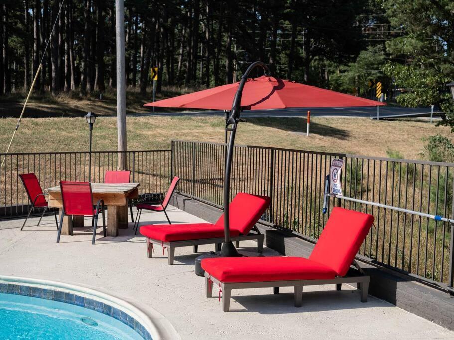 Stonegate Lodge 2 Queen Beds Fast Wifi 50" Tv Salt Water Pool Room #207 Eureka Springs Zewnętrze zdjęcie