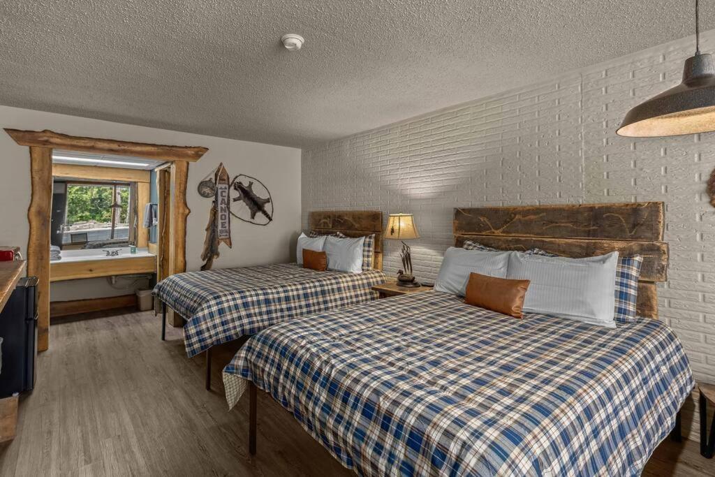 Stonegate Lodge 2 Queen Beds Fast Wifi 50" Tv Salt Water Pool Room #207 Eureka Springs Zewnętrze zdjęcie