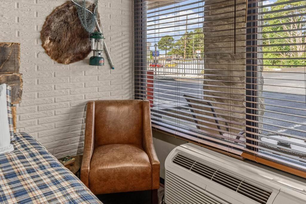 Stonegate Lodge 2 Queen Beds Fast Wifi 50" Tv Salt Water Pool Room #207 Eureka Springs Zewnętrze zdjęcie
